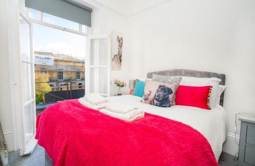 Cheltenham Apartment | Characterful 2 Bed Apartment in Central Cheltenham