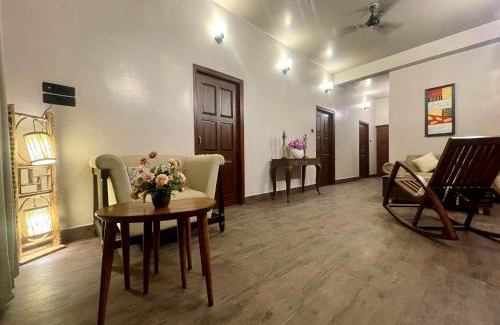 Varanasi House | Charan Niwas