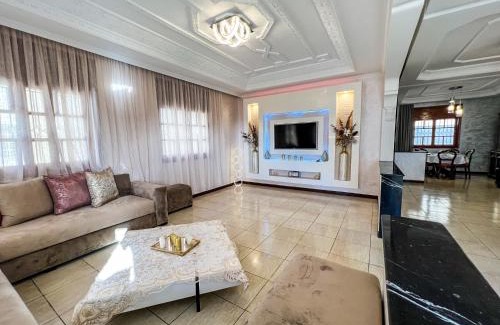 Mehdya Apartment | Charatane, 2 bedroom, spacious & bright 100m² at 200m beach
