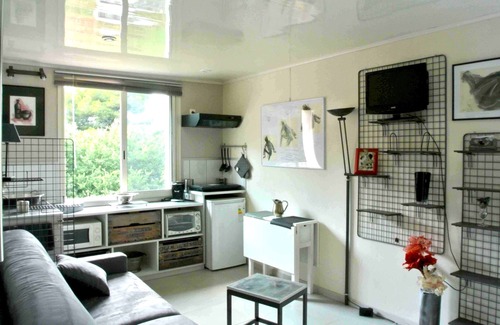 Plaine de la Brague Apartment | Charcoal Arts & Sens, studio quiet design, nature, sea, Marineland, casino .