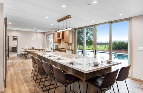 Sonoma House | Chardonnay Estate - 7 Suites in the heart of wine region 2 ml from Sonoma Square