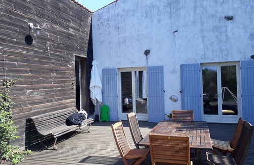 Varzay House | Charentaise house with private heated pool