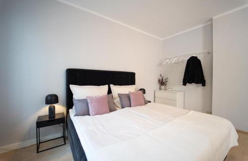 Gohlis-Mitte Apartment | Charles & Kätchen living Gohlis