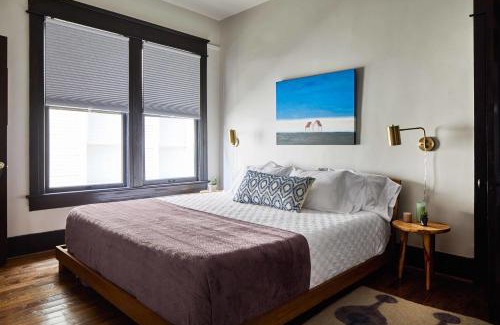 Five Points South House | Charles on 11th - Beautifully Restored Historic Southside Home, Walkable, Perfect for Groups