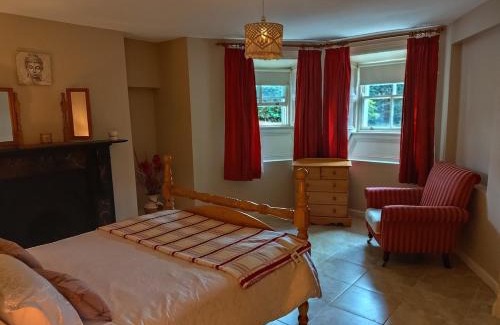 Tombrack Ski Chalet | Charlesfort House