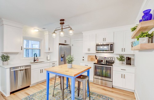 Charleston House | Charleston Home near Downtown & Folly Beach