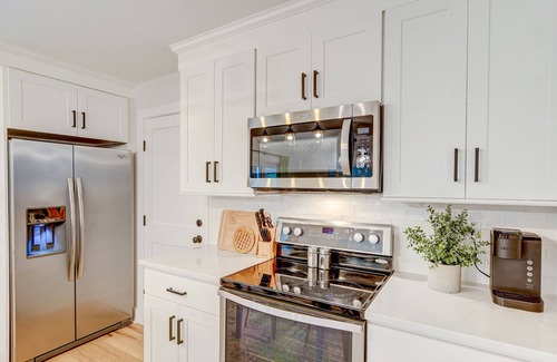 Charleston House | Charleston Home near Downtown & Folly Beach
