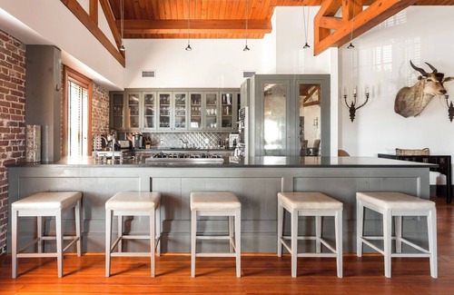 Charleston Historic District Condo | Charleston Loft | Exclusive Party-Friendly Rental