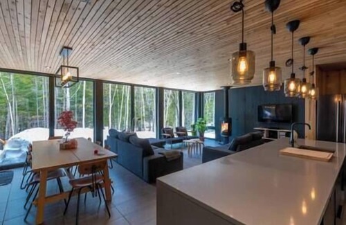 Saint Aime Des Lacs Ski Chalet | Charlevoix - Chalet La Cabane