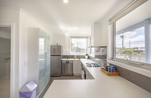 Beaumaris House | Charlie’s Beach House.