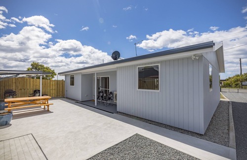Beaumaris House | Charlie’s Beach House.