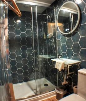 Cannes City Centre Hotel | Charlie's Hôtel Cannes