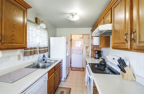 Charlo Cabin | Charlo Cabin Rental ~ 20 Mi to Flathead Lake!