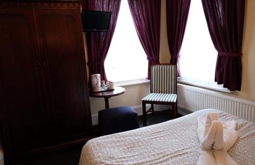 West Hampstead House | Charlotte Guest House