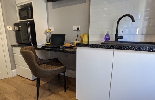 West Hampstead House | Charlotte Guest House