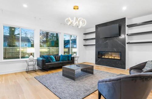 North Charlotte House | Charlotte's Modern Luxe Home - Your Stylish Haven