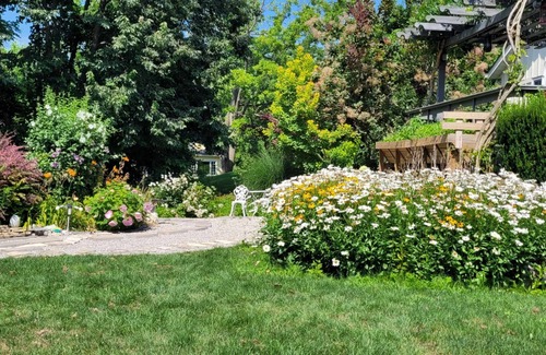 Historic Old Town Villa | Charlotte’s Villa – Find Peace Amidst the Town