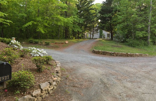 Charlottesville House | Charlottesville Retreat for Family & Friends