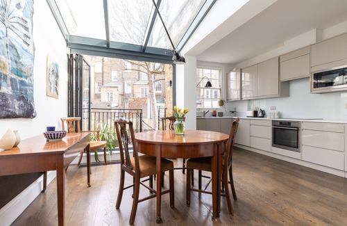 Pimlico Apartment | Charlwood Place by onefinestay