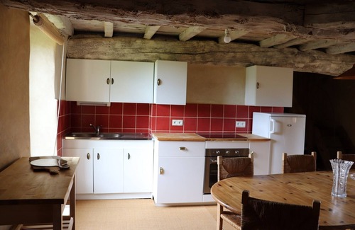 Saint-Meen-le-Grand House | Charm and Nature - Flat in mud house in Brocéliande