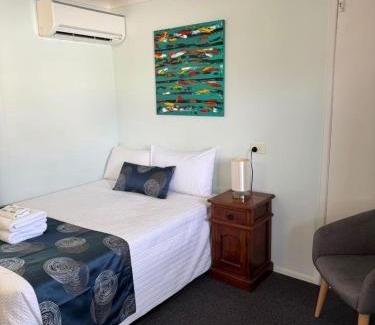 Bundaberg West Hotel | Charm City Motel