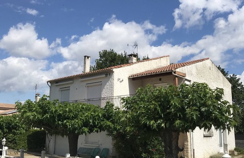 Saint-Paul-Trois-Chateaux Apartment | Charmant Petit Appartement Dans Villa Locative