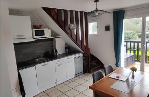 Merville-Franceville-Plage Apartment | Charmant duplex, bord de mer