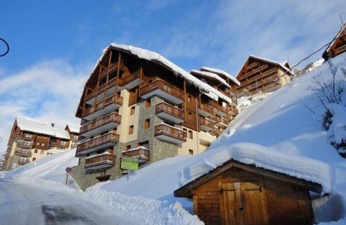Valloire Apartment | Charmant 3 pièces pour 6 pers. avec piscine, balcon, parking souterrain et accès pistes à Valloire - FR-1-263-490