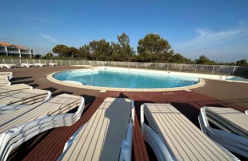 Chateau-d'Olonne Apartment | Charmant appartement T2 pour 4 personnes vue mer sables d'olonne