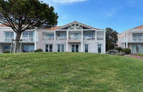 Chateau-d'Olonne Apartment | Charmant appartement T2 pour 4 personnes vue mer sables d'olonne