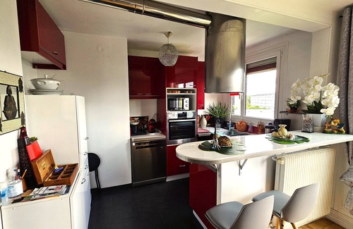 Champigny-sur-Marne Apartment | Charmant Appartement 2 Chambres Avec Balcon Proche de Paris & Disneyland