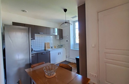 Brive-la-Gaillarde Apartment | Charmant Appartement Brive Centre