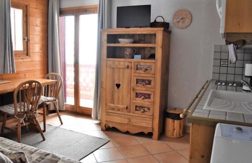 Pralognan-la-Vanoise Apartment | Charmant appartement proche des pistes, balcon, animaux admis - FR-1-464-6