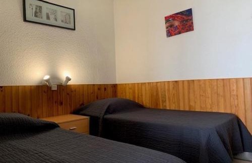 Balaruc-les-Bains Apartment | Charmant appart avec jardinet, terrasse, animaux admis - FR-1-503-31
