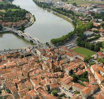 Neuville-sur-Saone Apartment | Charmant appartement au cœur de Neuville - Lyon à 20mn