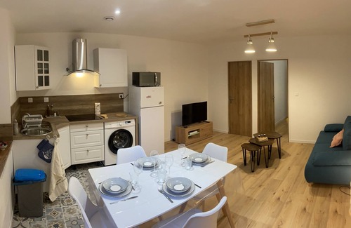 Saint-Claude Apartment | Charmant Appartement
