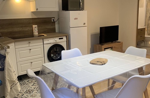 Saint-Claude Apartment | Charmant Appartement