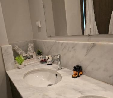 Nouaceur Apartment | Charmant appartement à 10min de L' Aéroport Med V