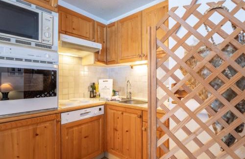 Le Praz Apartment | Charmant appartement 4 pers au pied des pistes à Courchevel Le Praz - FR-1-568-49
