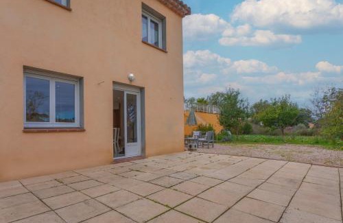 Brignoles Apartment | Charmant Appartement avec Terrasse