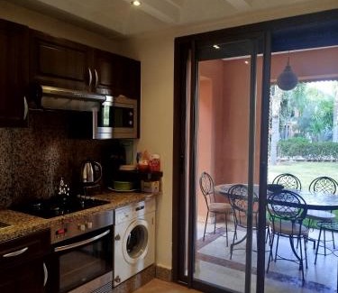 Agdal Apartment | charmant appartement avec grande piscine & terrasse