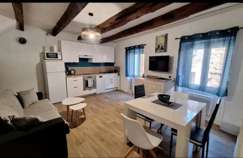 Gorbio Apartment | Charmant appartement de village rénové