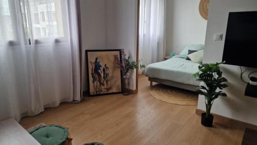 Les Mureaux Apartment | Charmant appartement plein centre 250m de la gare 30mn de Paris