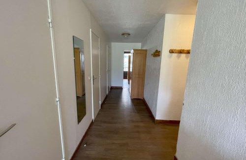 Val-Thorens Apartment | Charmant appartement rénové contemporain à Val Thorens - 4 pers - FR-1-637-96