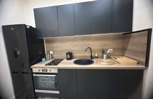 Grasse Apartment | Charmant Appartement Meublé, au Cœur de la Ville des Parfums. Au Calme, Lumineux