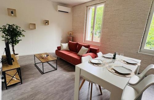 Soual Apartment | Charmant appartement rénové l Climatisé l Soual