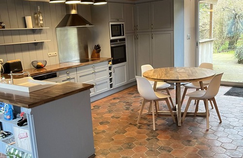 Beauvilliers House | Charmant Corps de Ferme Rénové Avec 4 Ânes + Studio - 10 Adultes/1 Enfant/1 Bébé