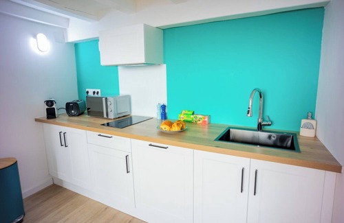 Gares Apartment | Charmant Duplex Refait à Neuf - Centre Ville - Clim, Netflix, Wifi