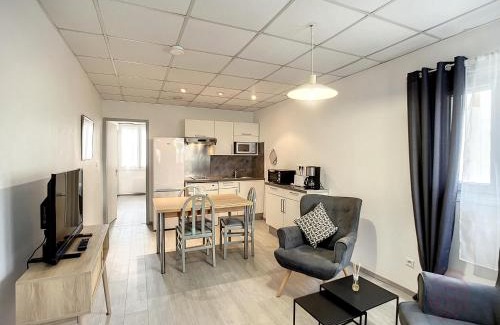 Lamalou-les-Bains Apartment | Charmant F2 tout équipé, proche centre-ville et Thermes, avec Wifi, animaux acceptés - FR-1-451-173