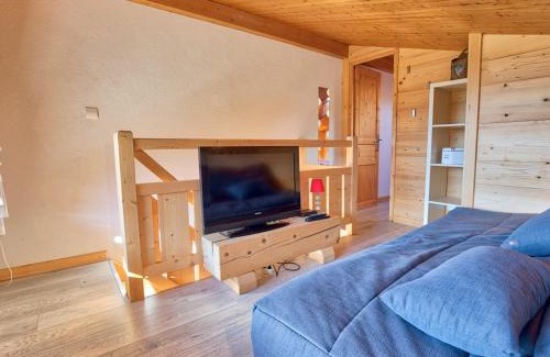 Notre-Dame-de-Bellecombe Apartment | Charmant duplex rénové, vue sur Mont Charvin, 4 pers. - FR-1-505-25